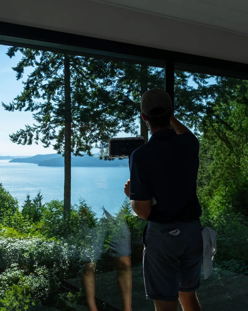 Window cleaning in summer